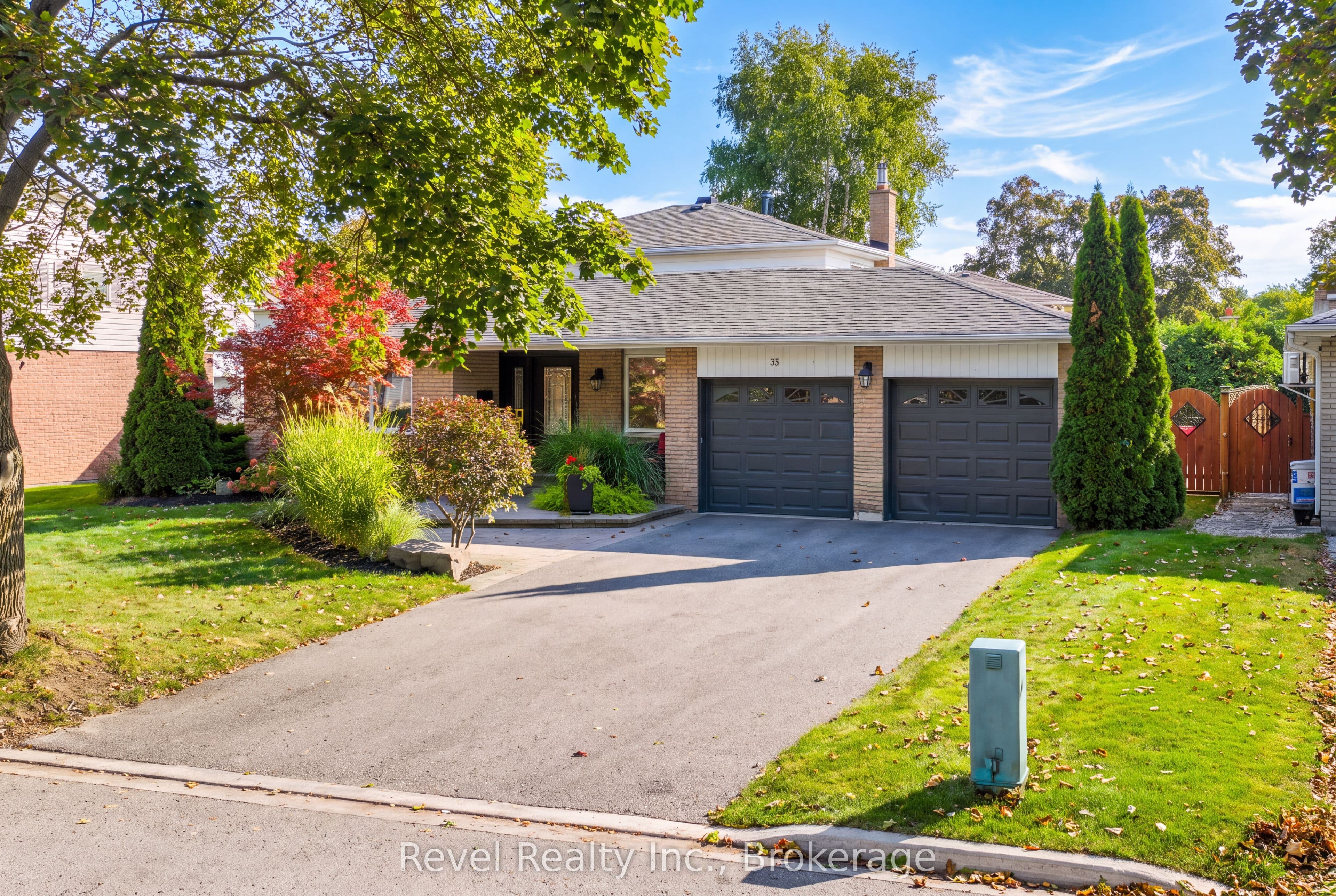 35 John Dexter Place, Markham, ON L3P 3G2
