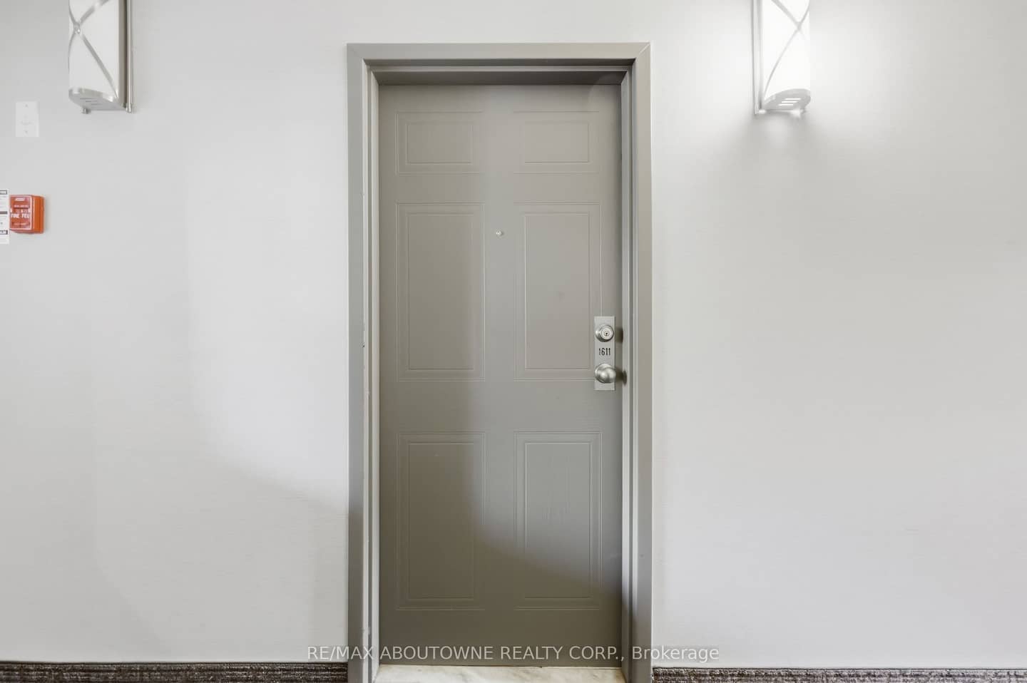 1480 Pilgrims Way 1611, Oakville, ON L6M 3G7