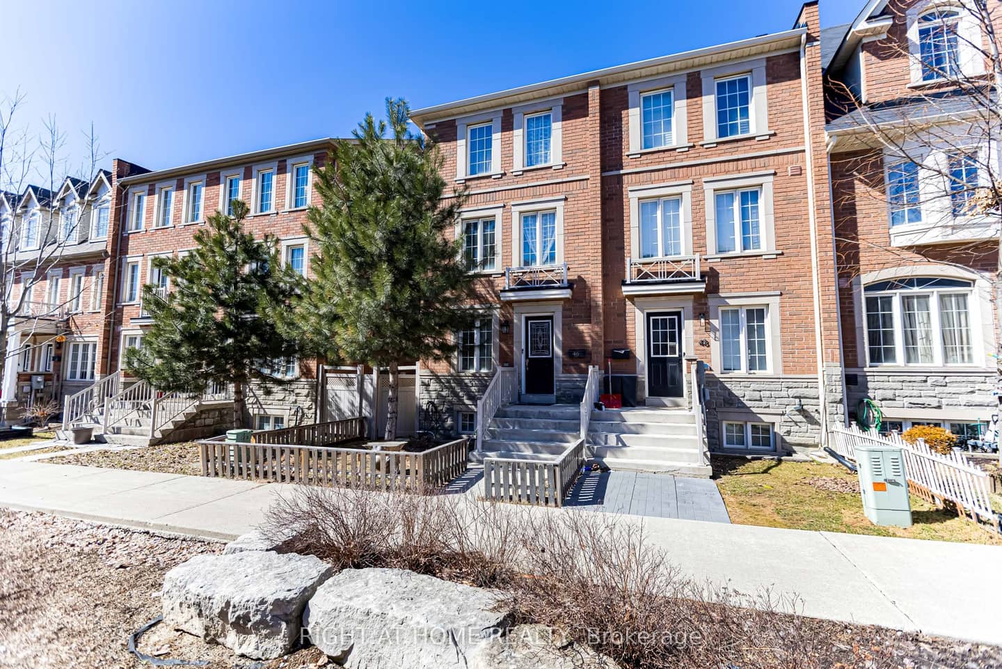 46 Odoardo Di Santo Circle, Toronto, ON M3L 0E7