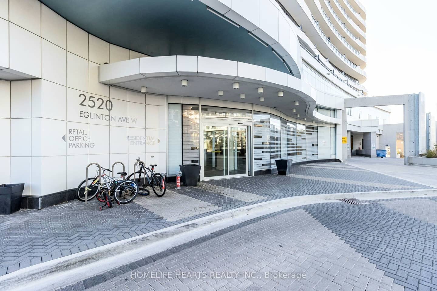 2520 Eglinton Avenue W 1412, Mississauga, ON L5M 0Y4