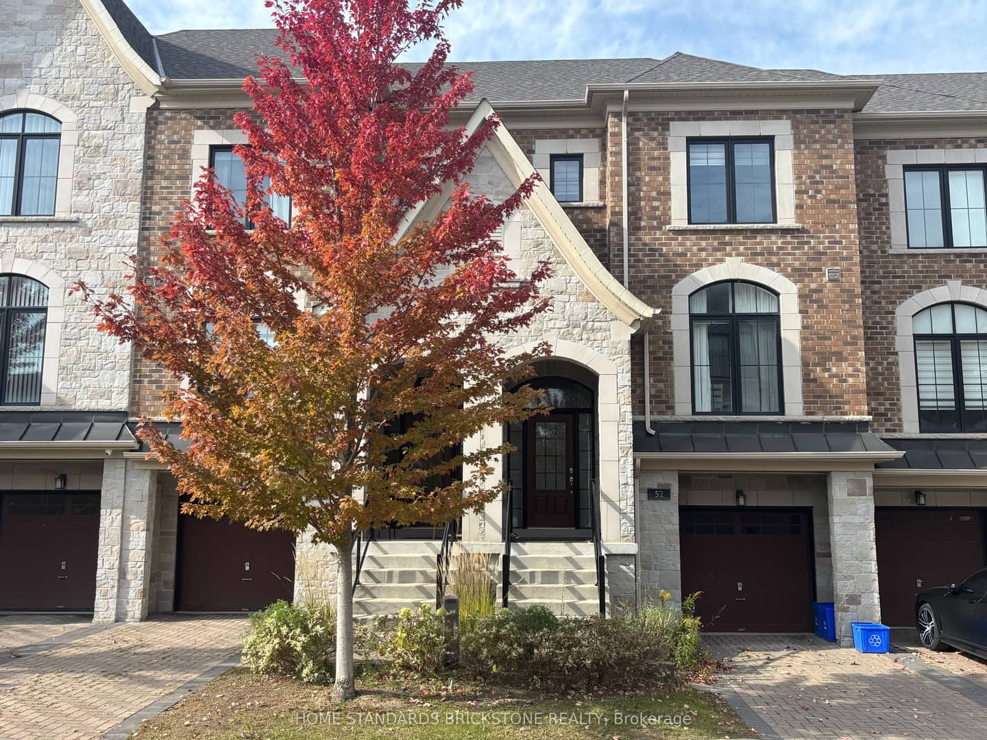 52 Duncombe Lane, Richmond Hill, ON L4C 1C2