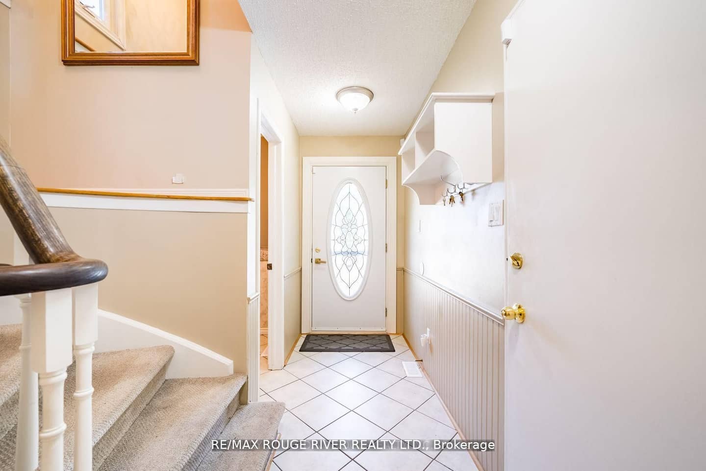 880 Castlegrove Avenue, Oshawa, ON L1J 7Y4