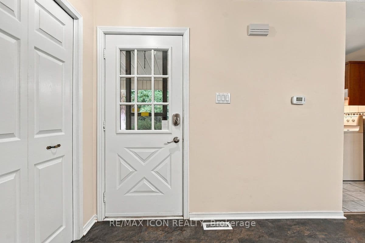 34 Salvia Street, London South, ON N5Z 4T2