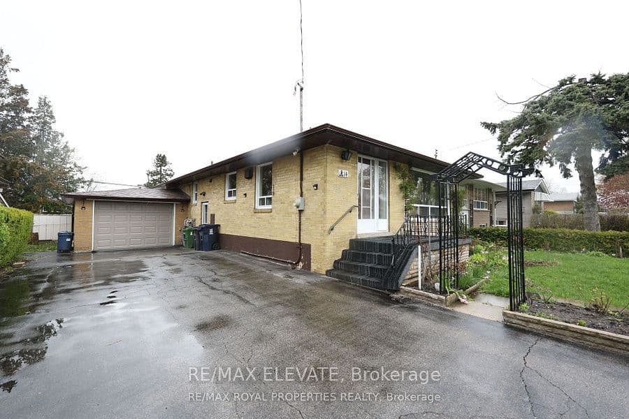 14 Mozart Avenue, Toronto, ON M1K 2V9