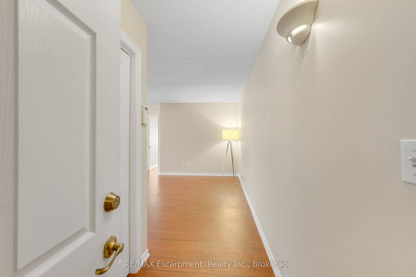 2075 Appleby Line 102, Burlington, ON L7L 7H3