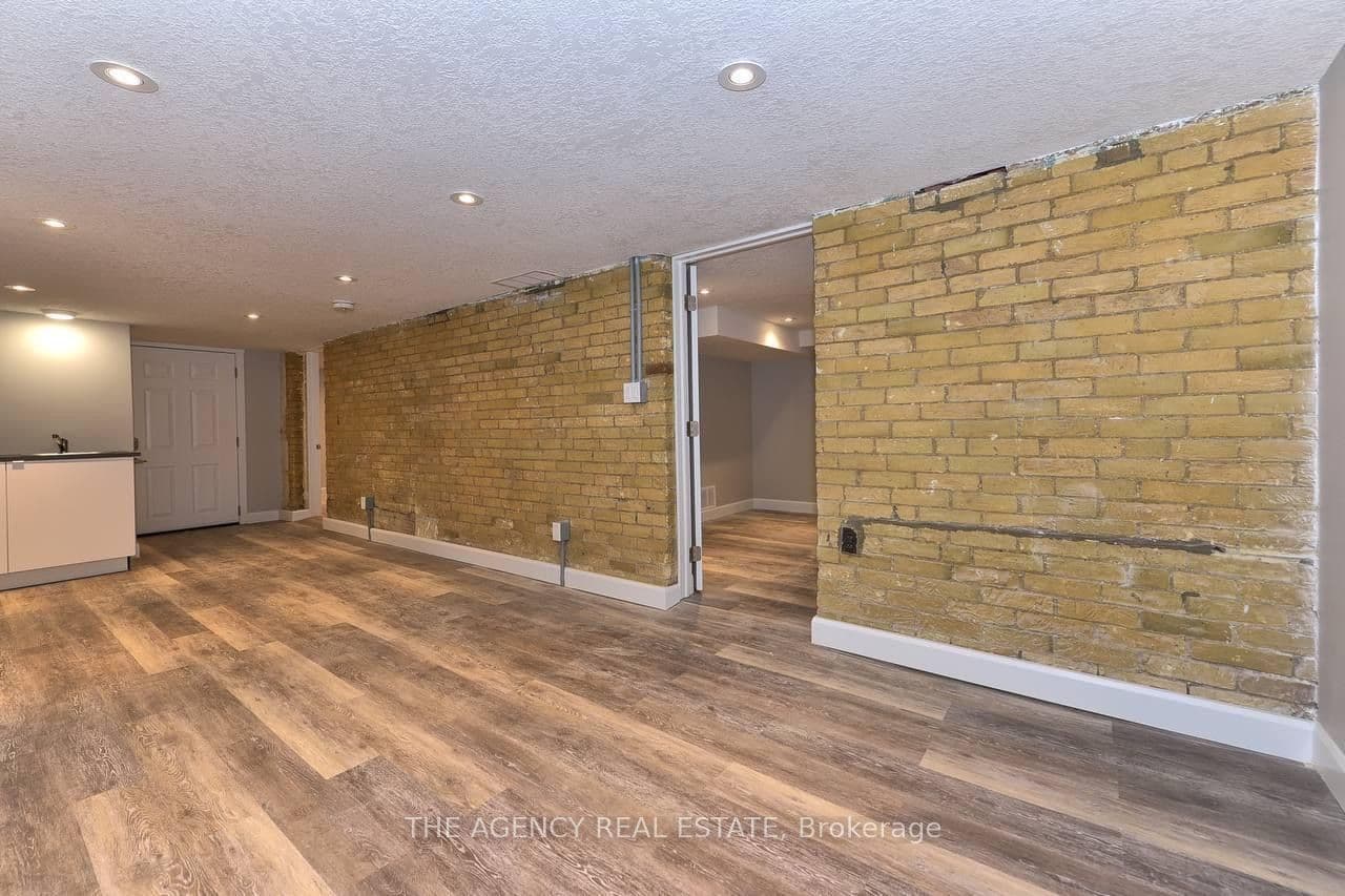 870 Queens Avenue, London East, ON N5W 3H6