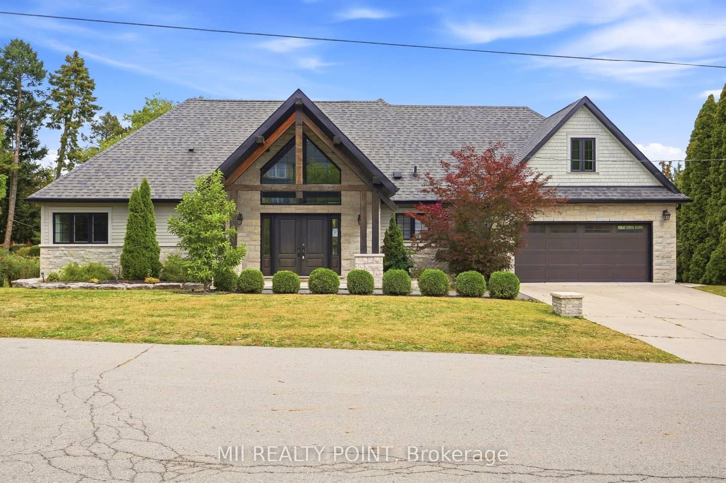 881 Danforth Place, Burlington, ON L7T 1S1