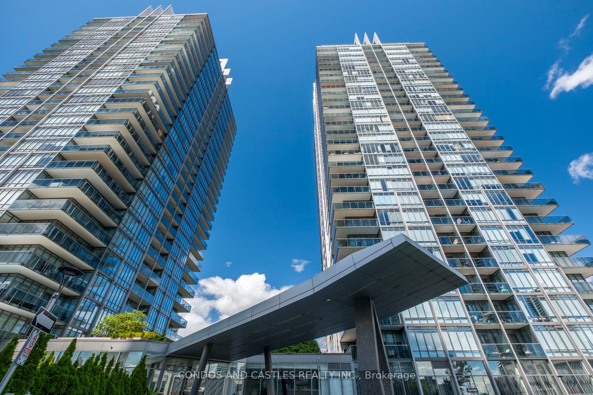 88 Park Lawn Road 2907, Toronto, ON M8Y 0B5