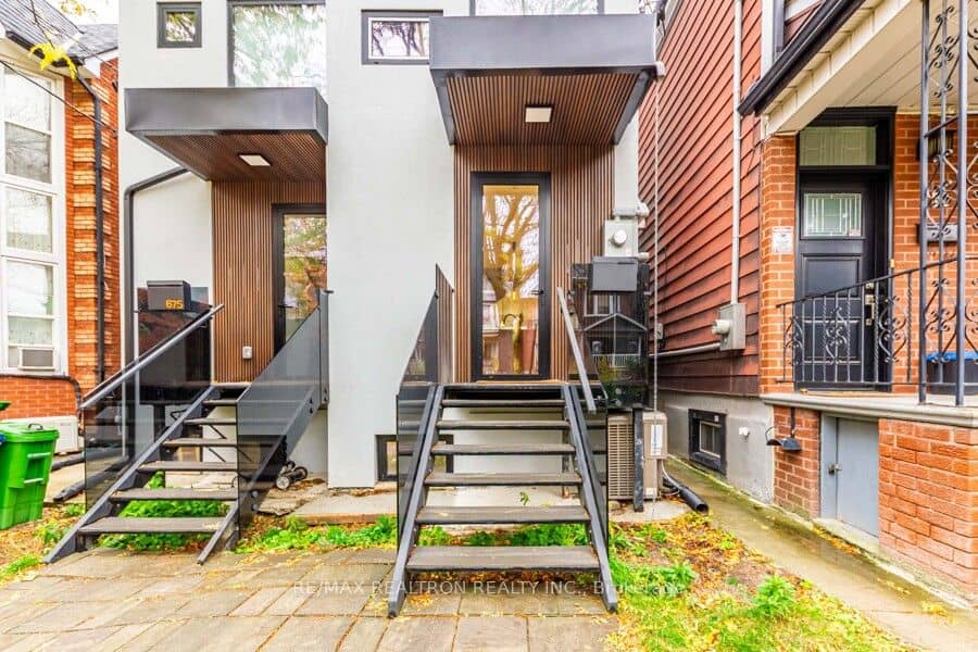 673 Crawford Street, Toronto, ON M6G 3K1