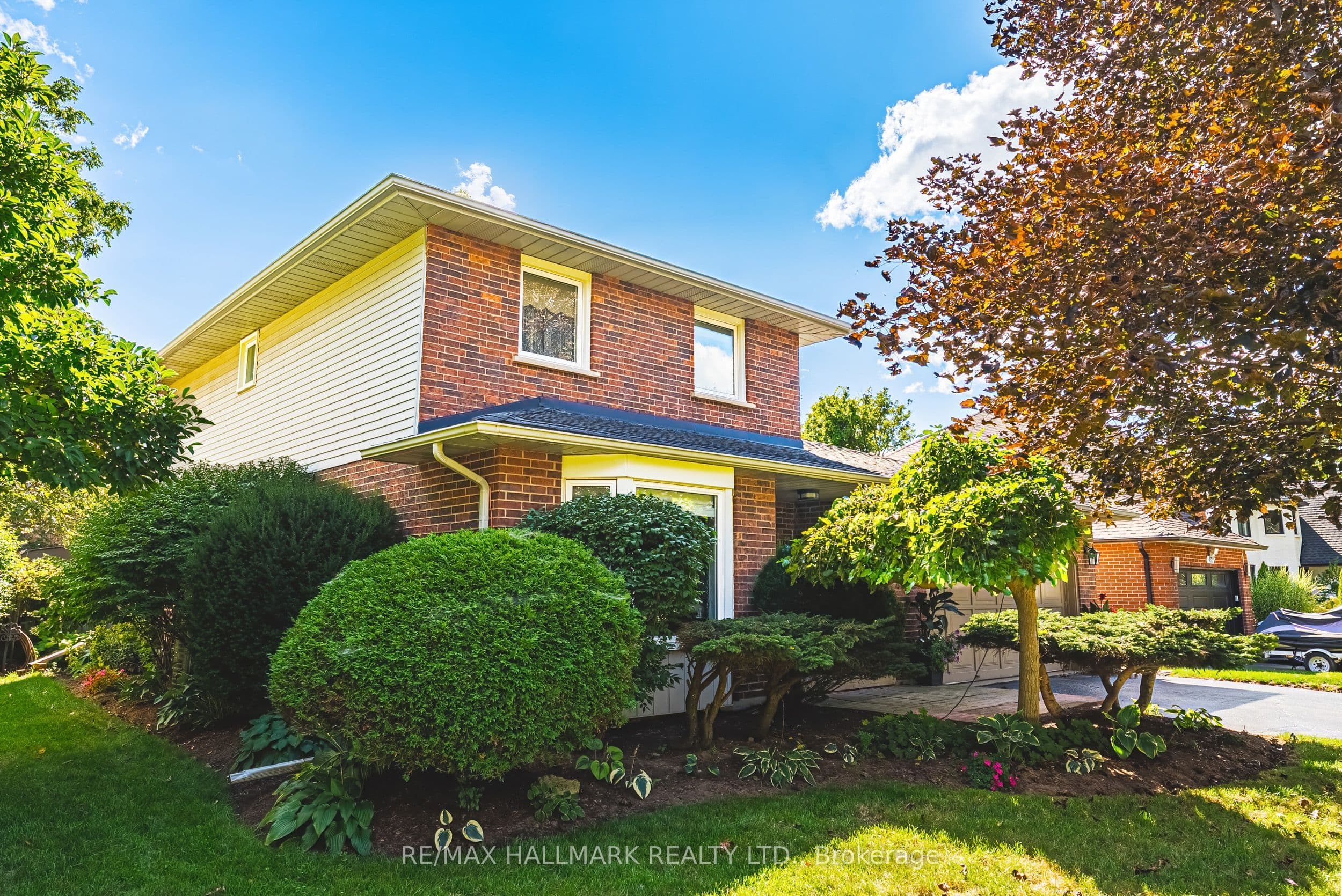 427 Melanie Crescent, Hamilton, ON L9G 4B1