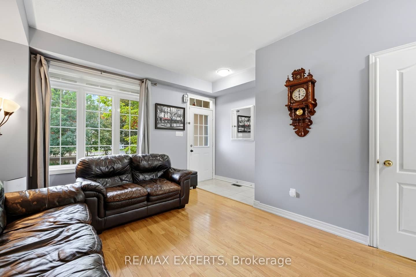 5 Parrotta Drive, Toronto, ON M9M 0B4