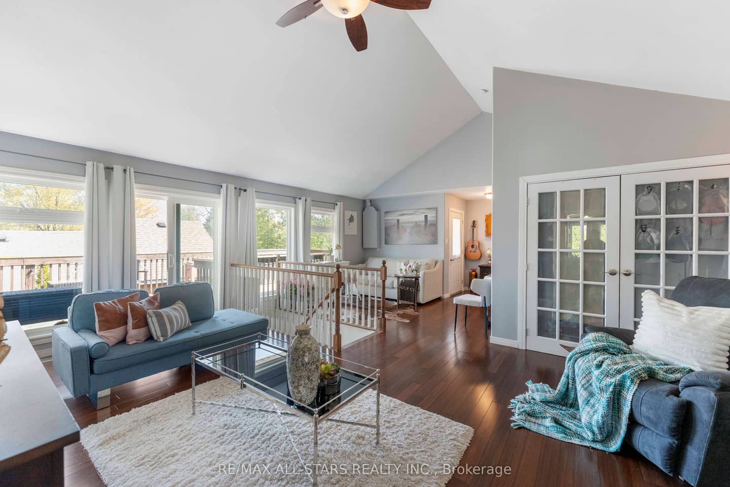 39 Franklin Beach Road, Georgina, ON L0E 1L0