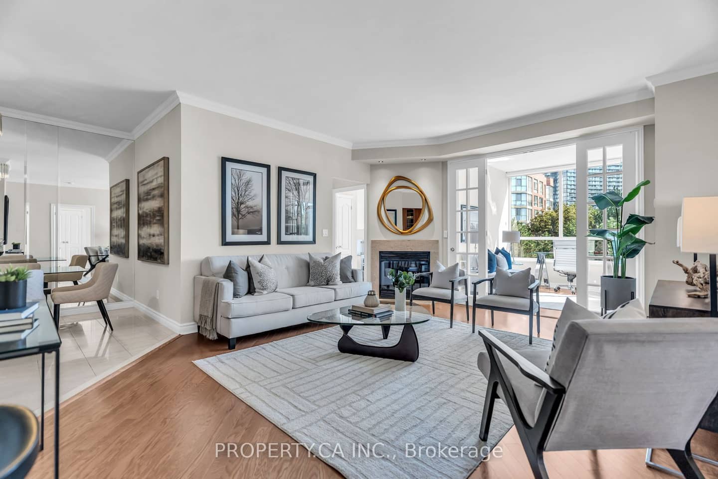 1 Ripley Avenue 517, Toronto, ON M6S 4Z6