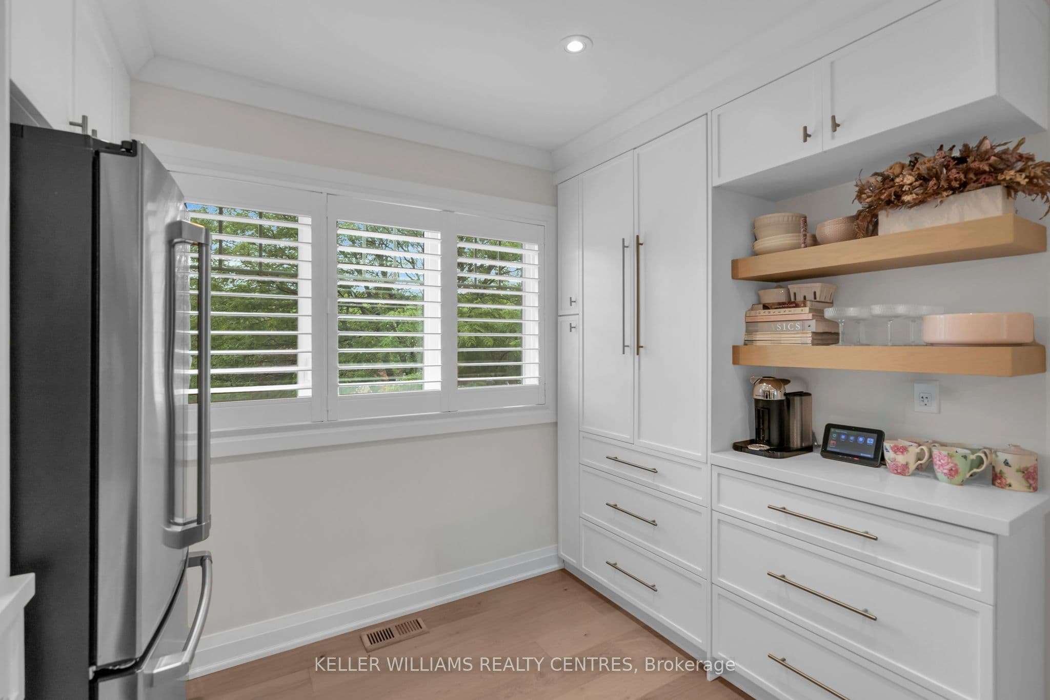 37 Bowler Street, Aurora, ON L4G 7H7