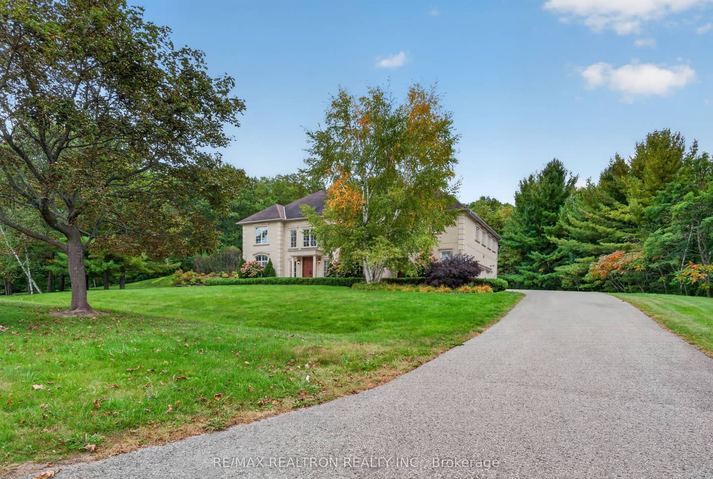 65 Kingswood Drive, King, ON L7B 1K8