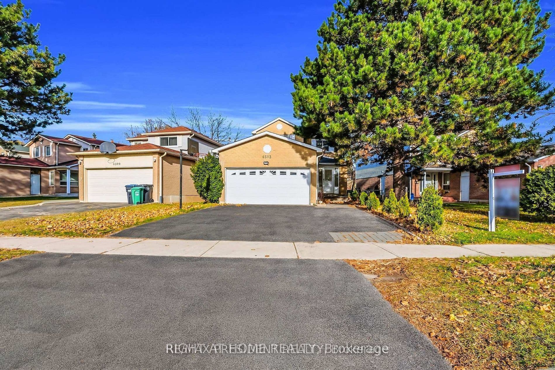 6593 Edenwood Drive, Mississauga, ON L5N 3E9