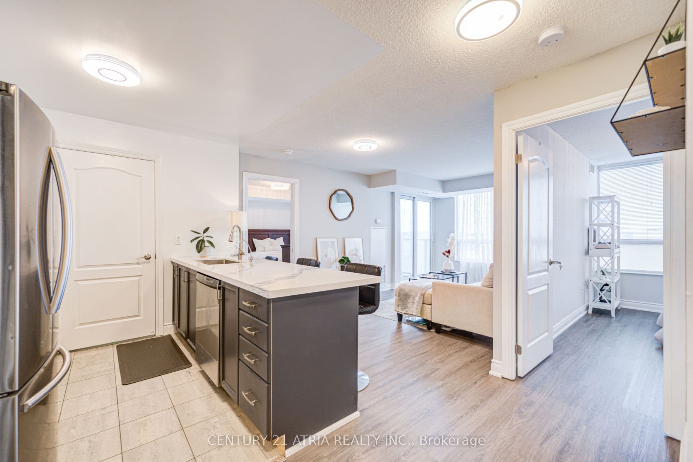 50 Brian Harrison Way 407, Toronto, ON M1P 5J4