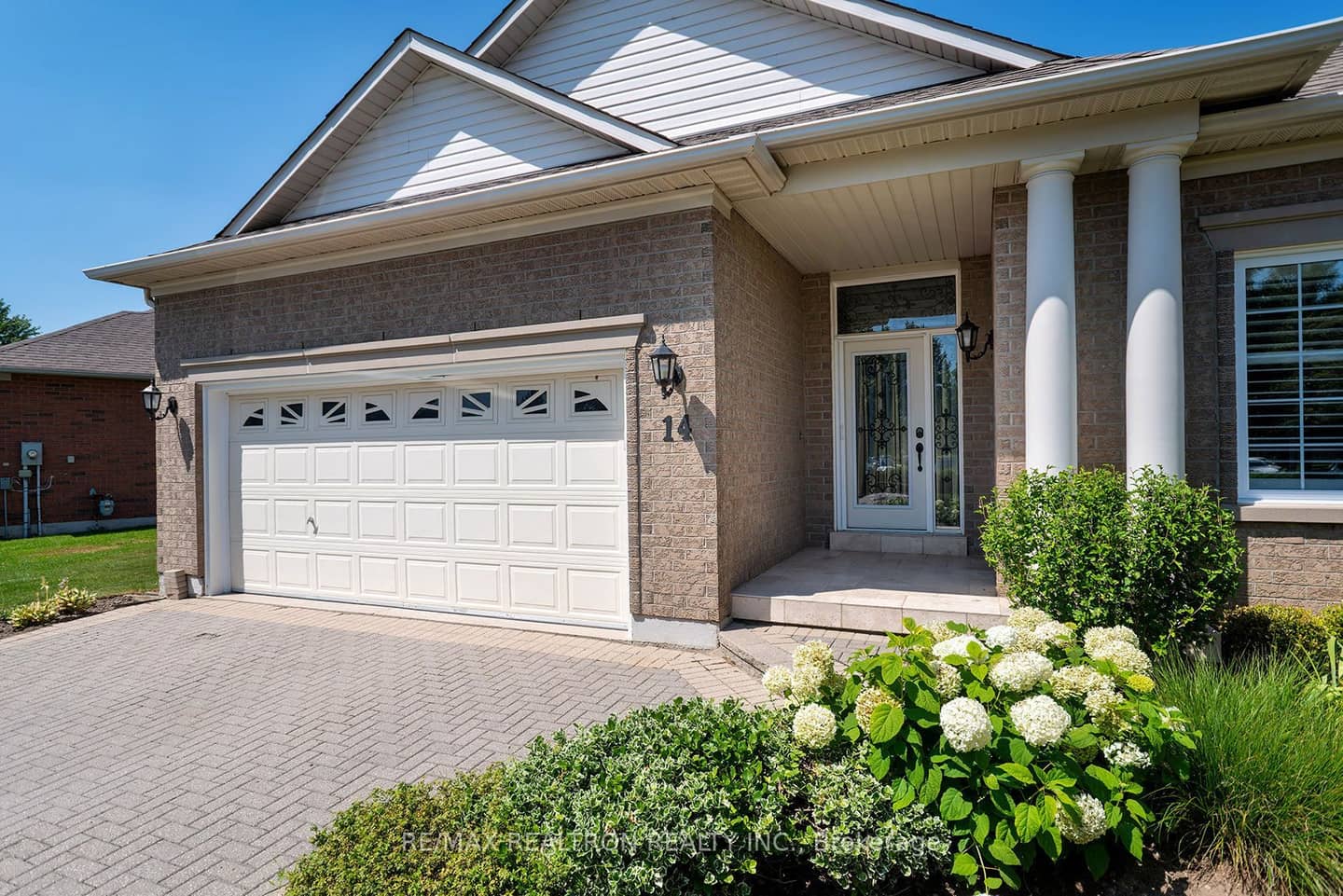 14 Hagen Hollow, Whitchurch-Stouffville, ON L4A 1N3