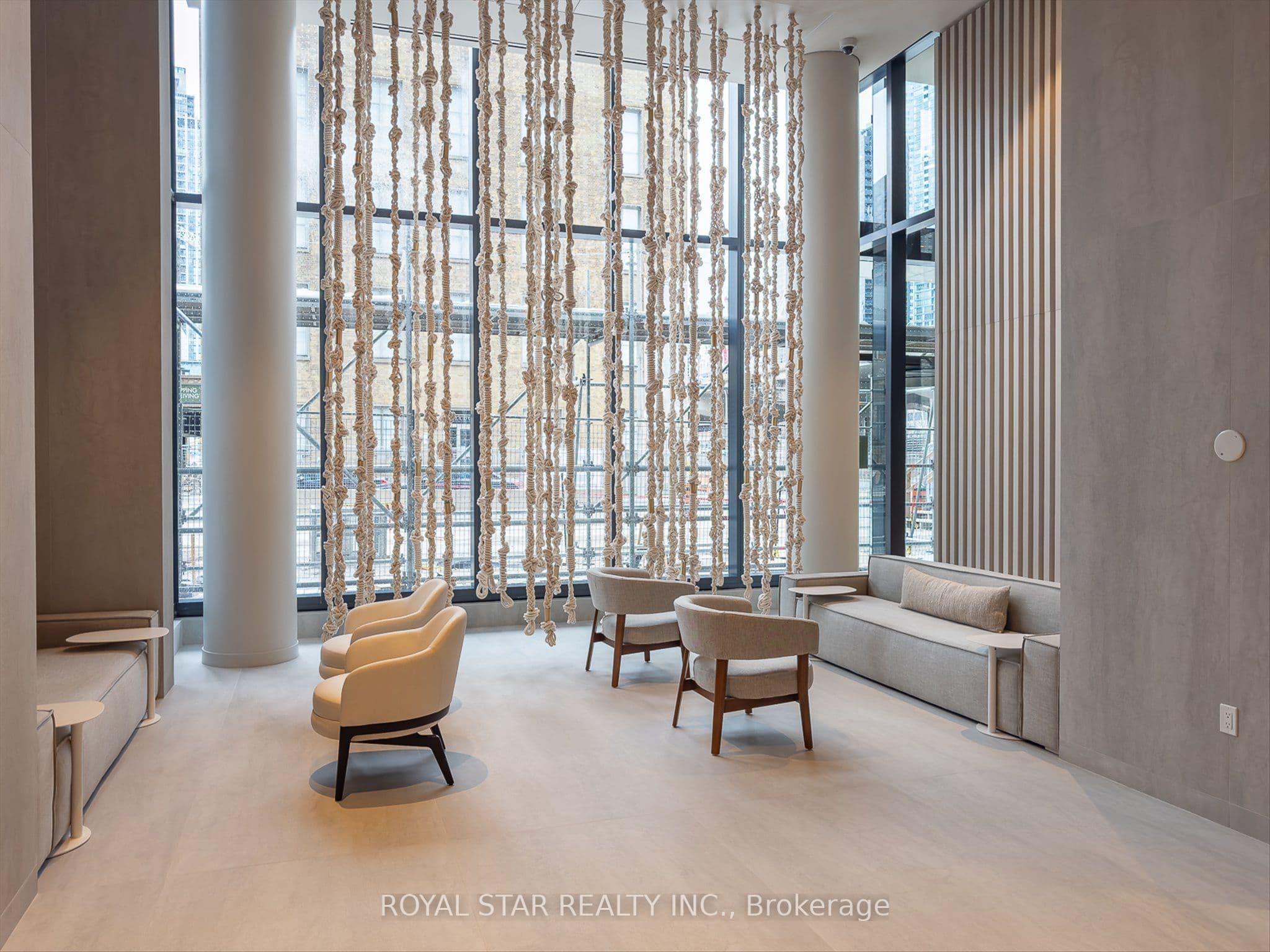 55 Cooper Street 4015, Toronto, ON M5E 0G1