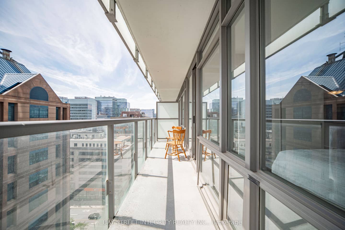 38 Grenville Street 1406, Toronto, ON M4Y 1A5