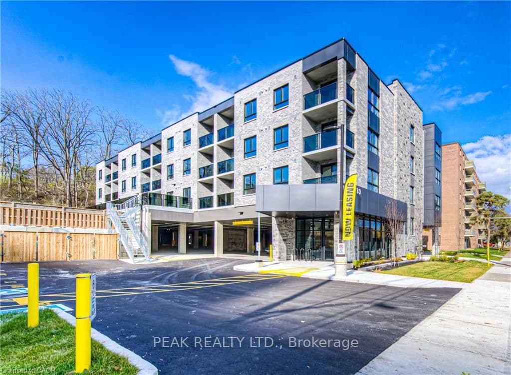 30 George Street S, Cambridge, ON N1S 2M8
