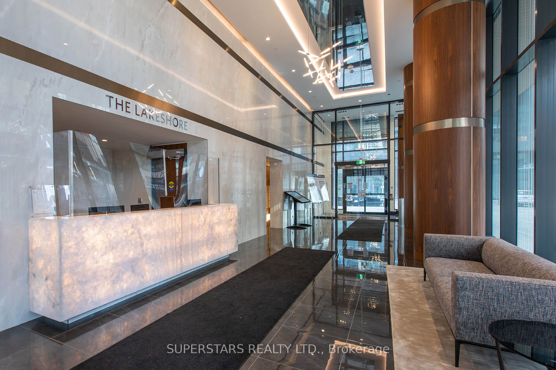 17 Bathurst Street 3516A, Toronto, ON M5V 0N1