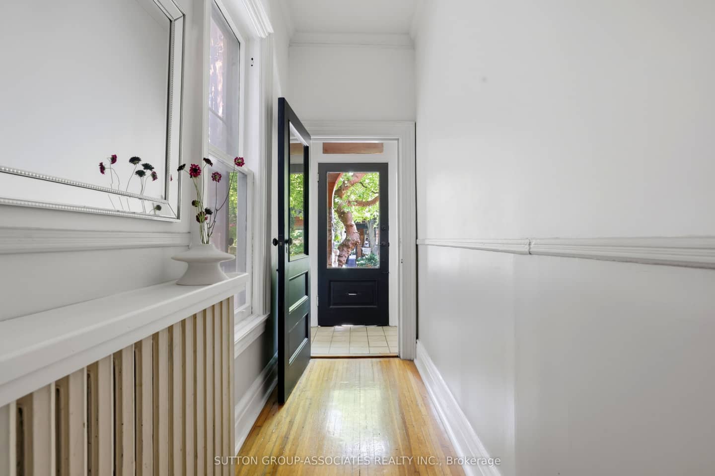 492 Euclid Avenue, Toronto, ON M6G 2S9