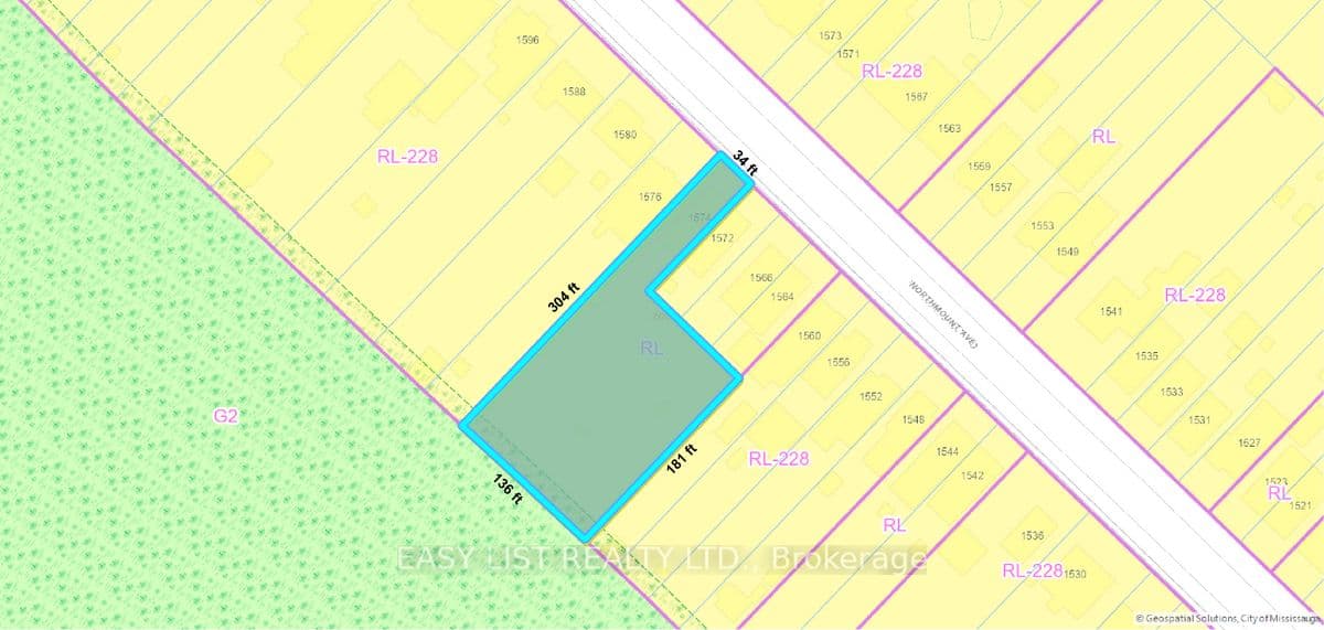 1574 Northmount Avenue, Mississauga, ON L5E 1Z1