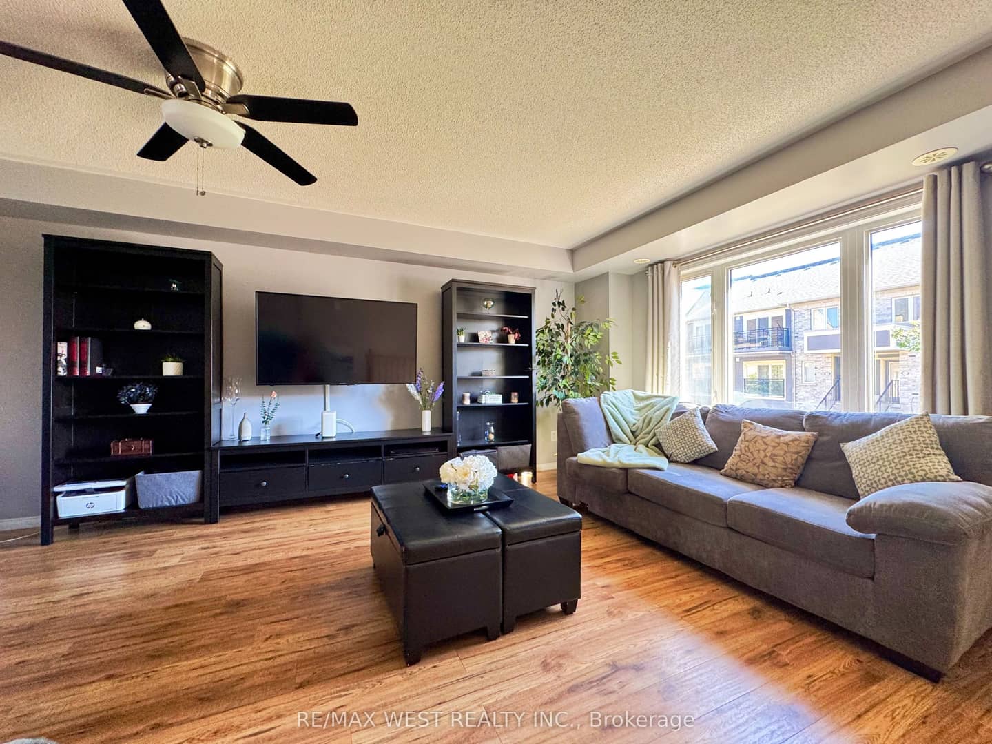 60 Fairwood Circle 136, Brampton, ON L6R 0Y6