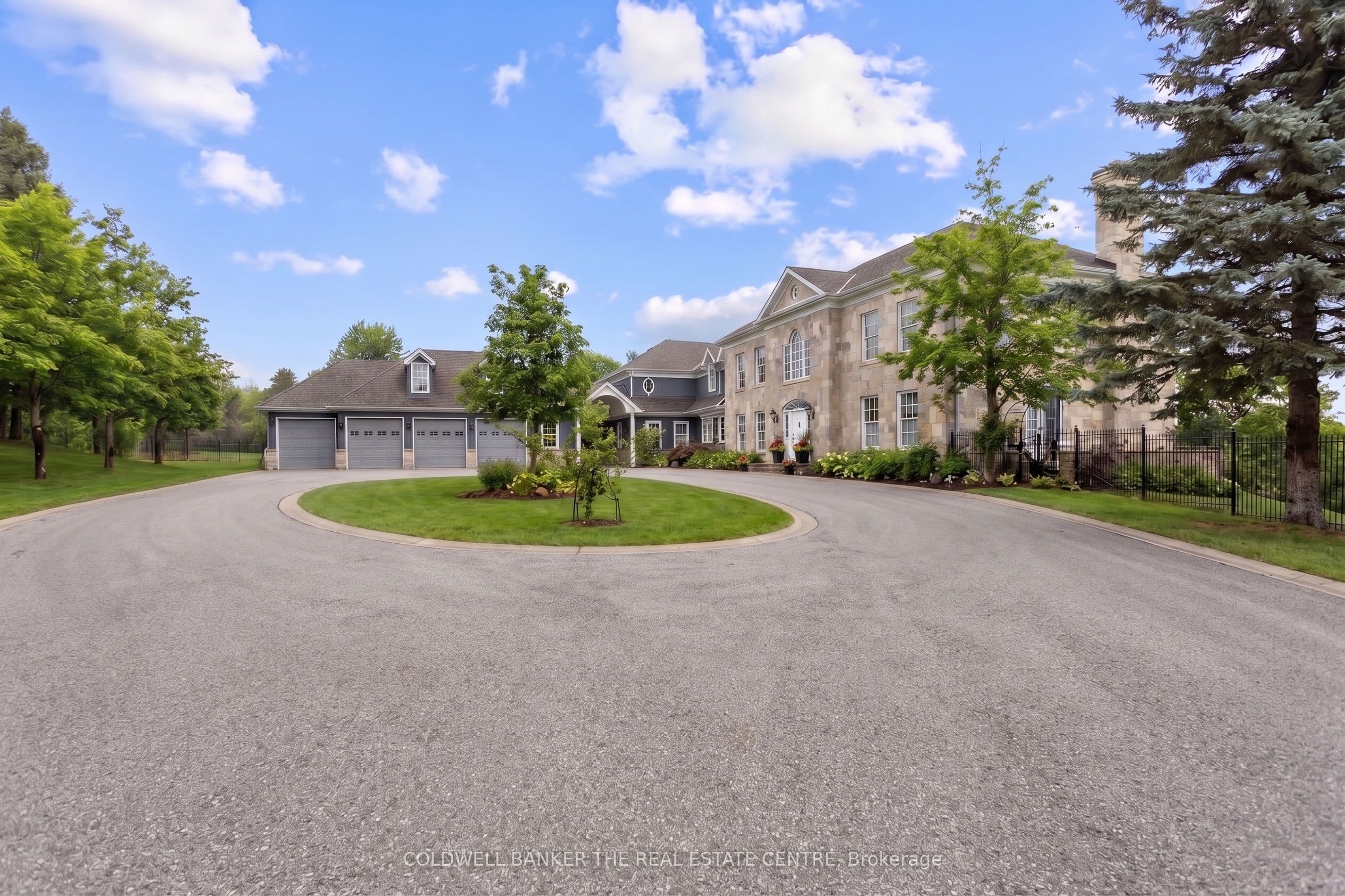 14571 Warden Avenue, Whitchurch-Stouffville, ON L4A 3V7