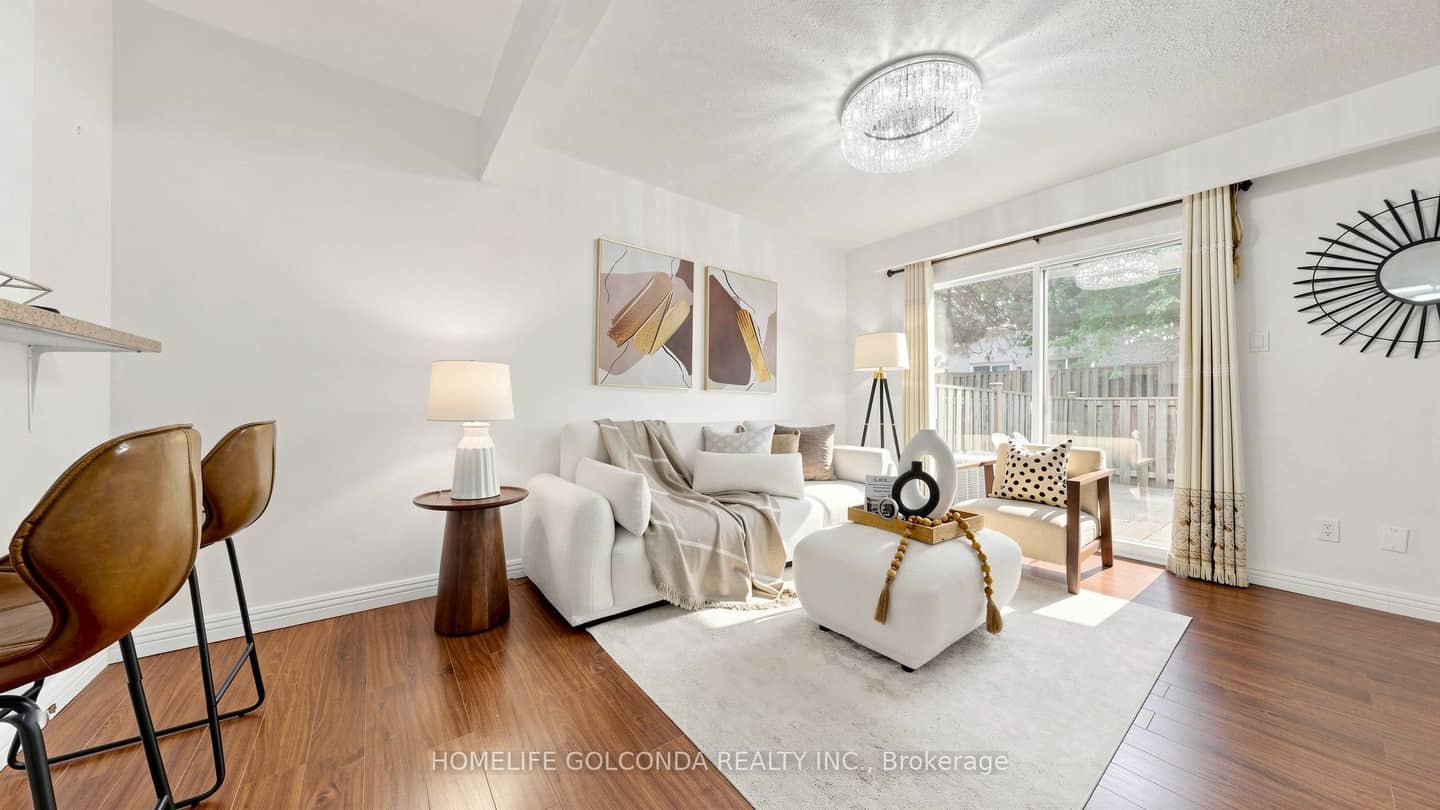 1290 Bridletowne Circle 69, Toronto, ON M1W 2V4