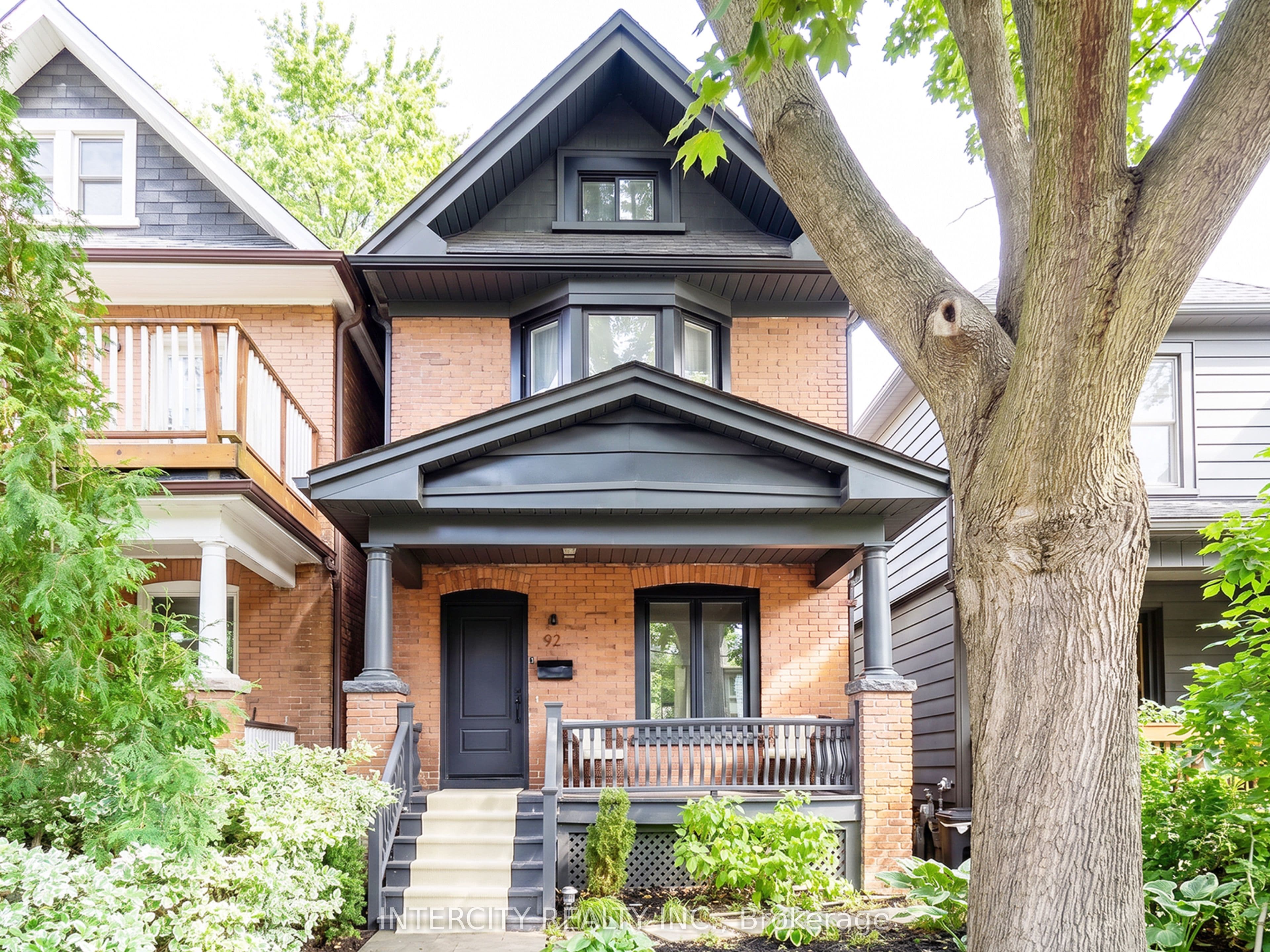 92 Dagmar Avenue, Toronto, ON M4M 1W2