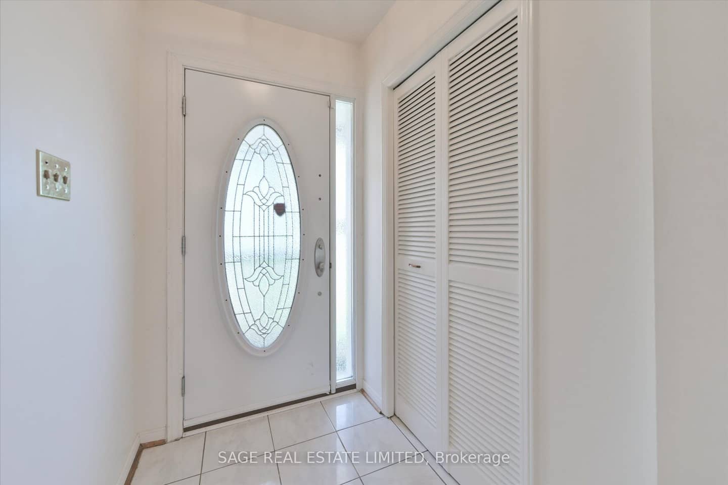 34 Craketts Avenue, Toronto, ON M1S 3W6