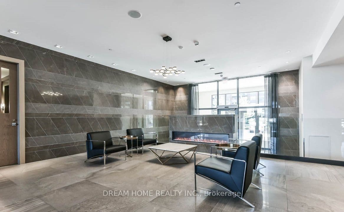 28 uptown Drive PH03, Markham, ON L3R 5M8