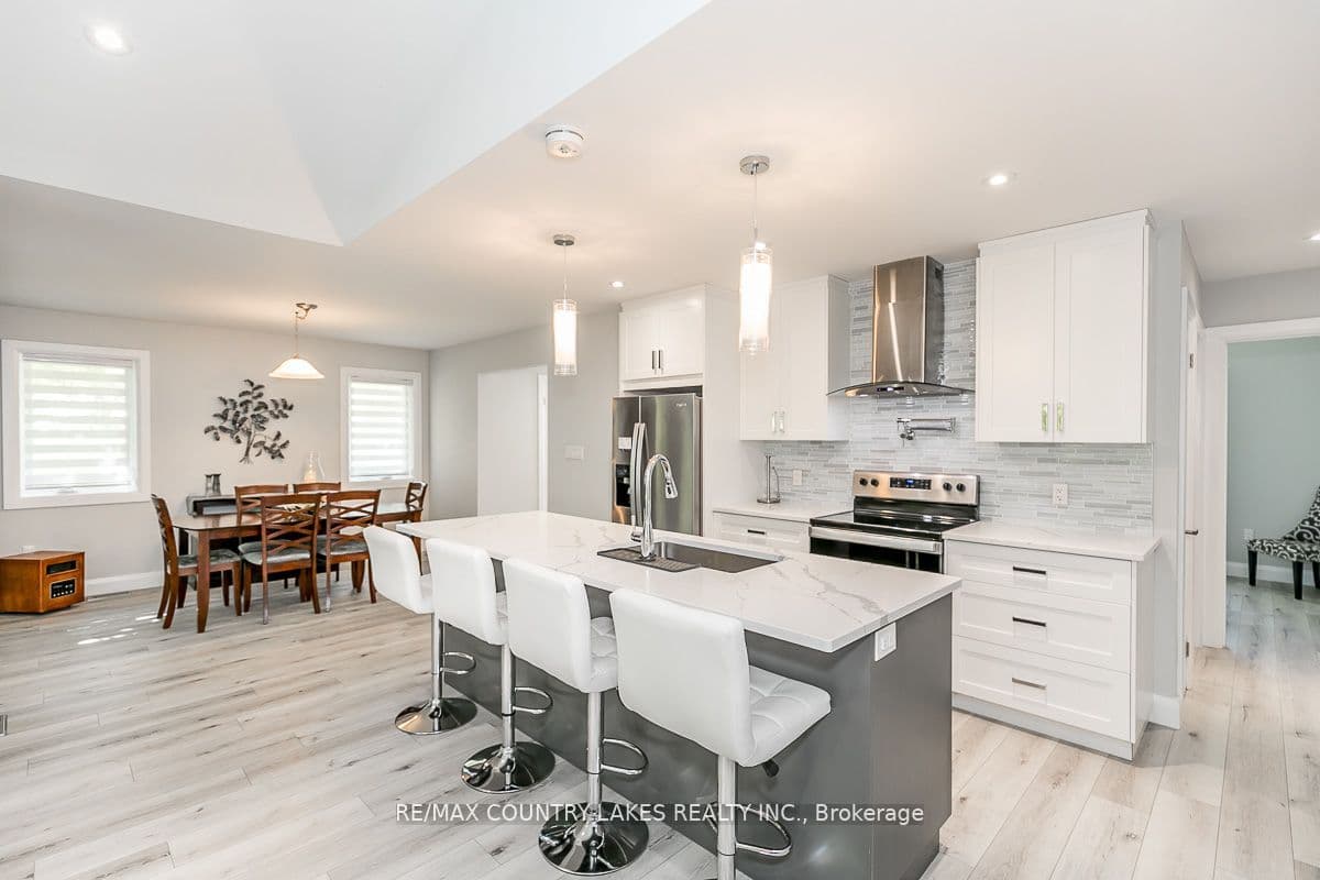 2589 Lakeshore Drive, Ramara, ON L0K 1B0