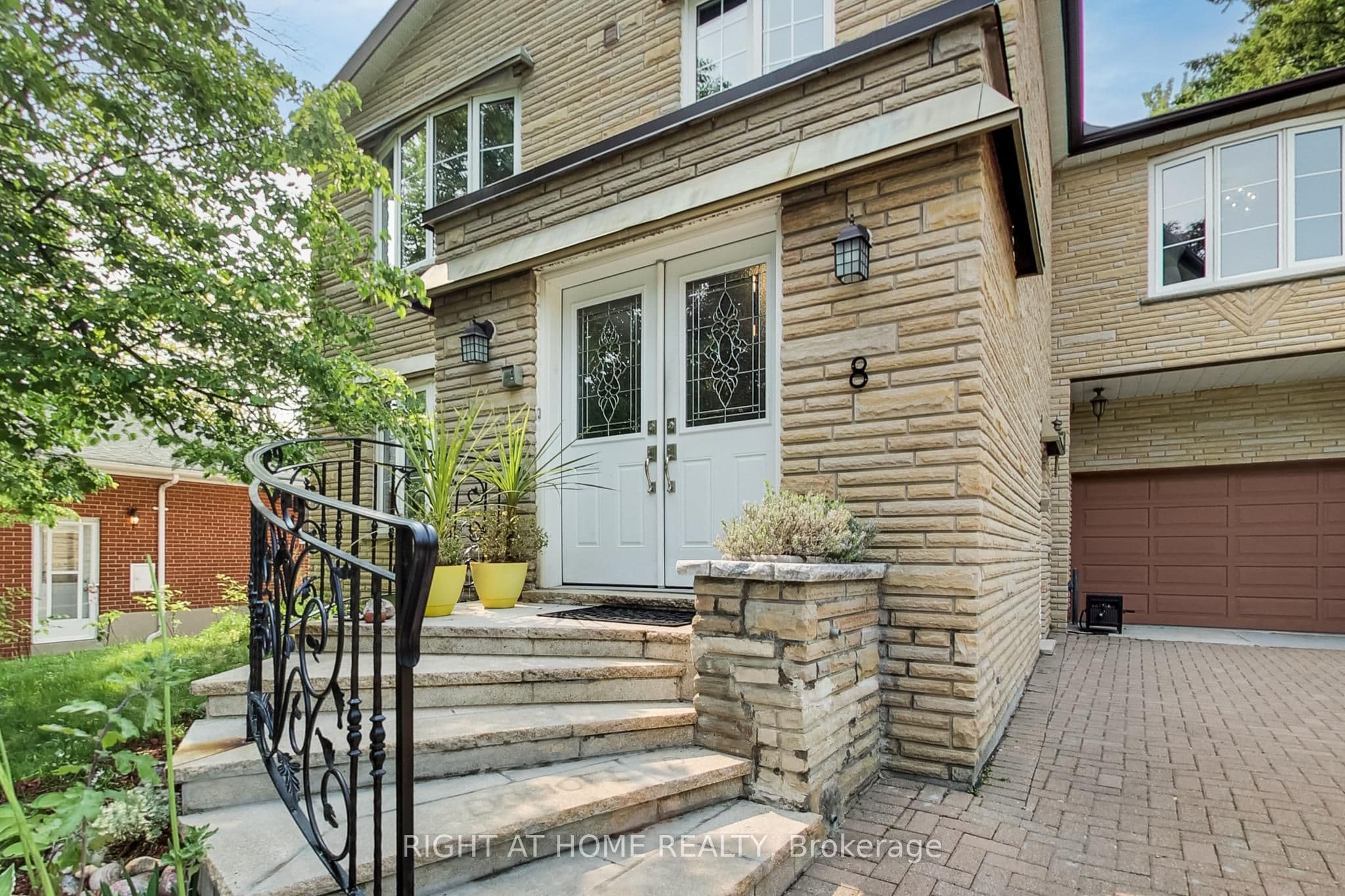 8 Suraty Avenue, Toronto, ON M1P 4E1