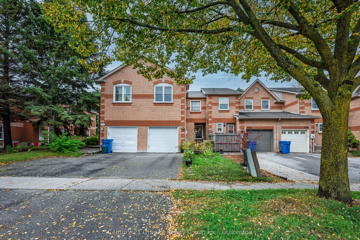742 Shanahan Boulevard, Newmarket, ON L3X 1W6