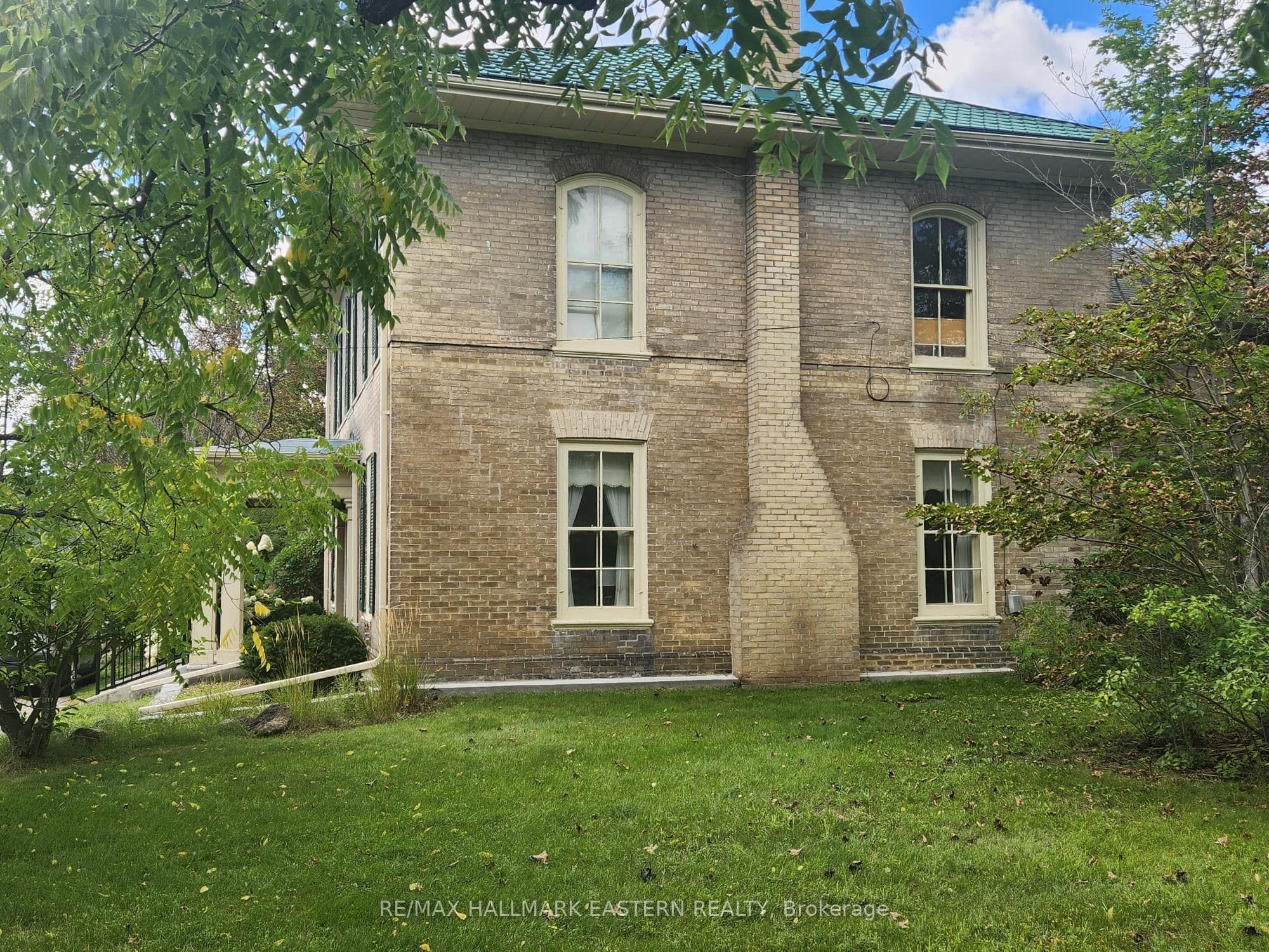 813 Water Street, Peterborough, ON K9H 3N7