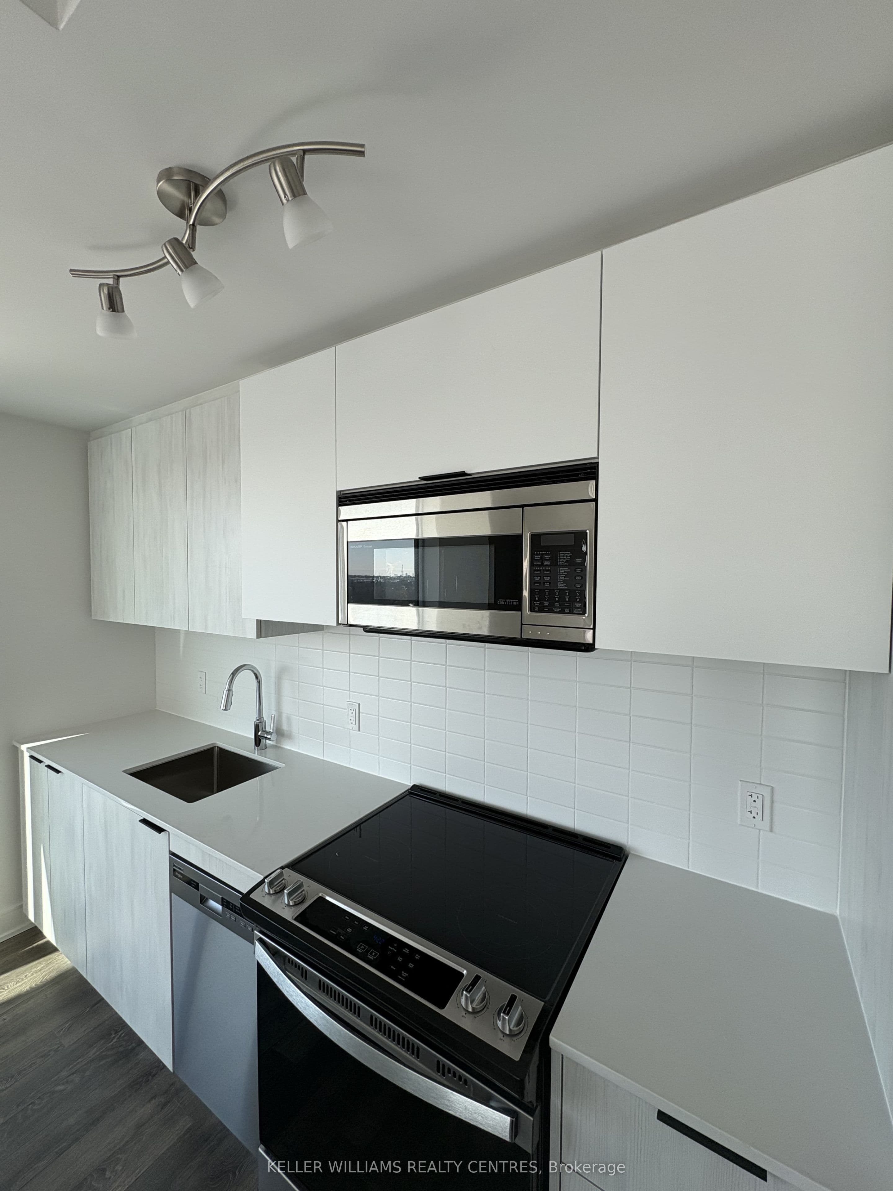 1350 Ellesmere Road 1113, Toronto, ON M1P 0G6