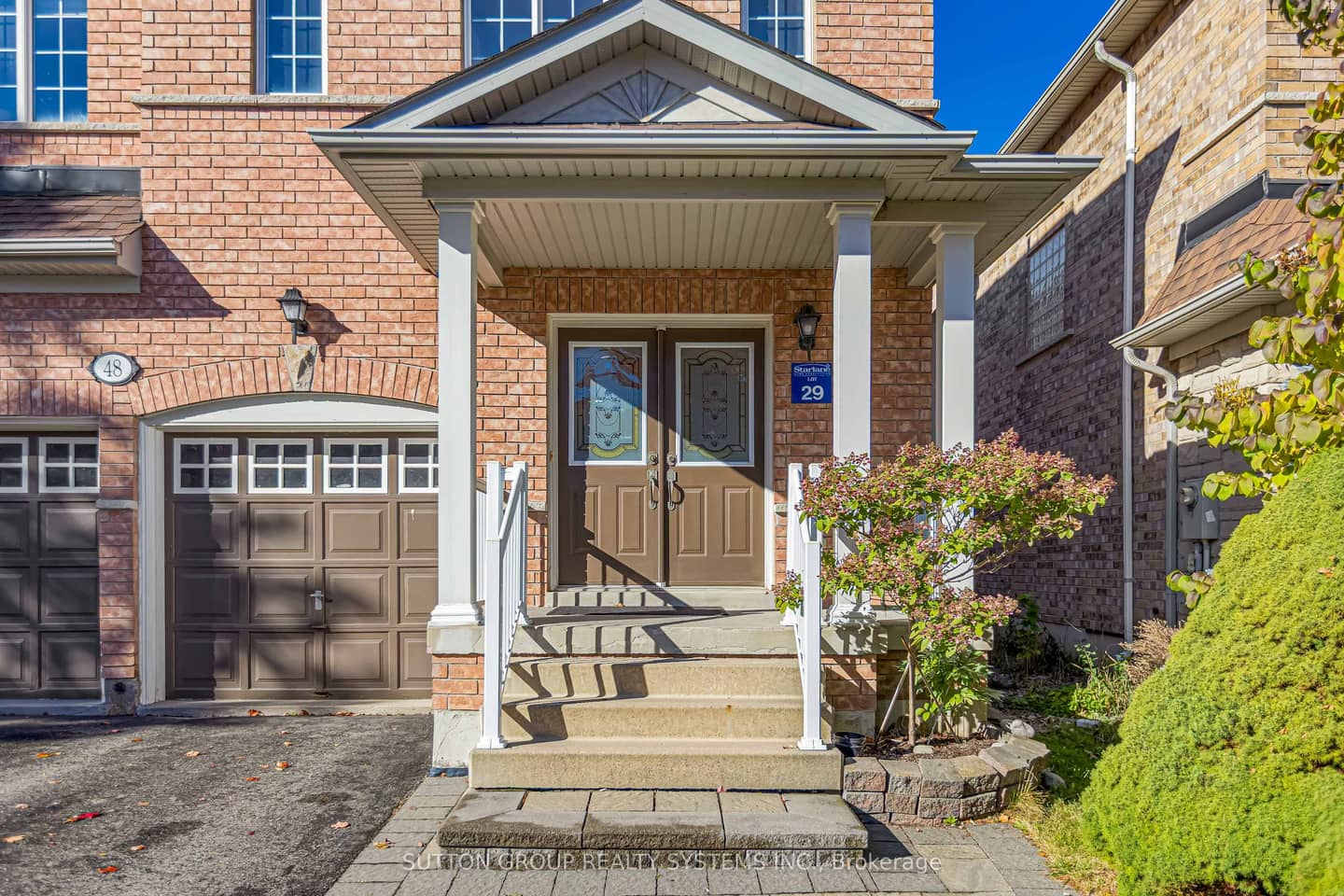 48 Landsdown Crescent, Markham, ON L6E 1M6