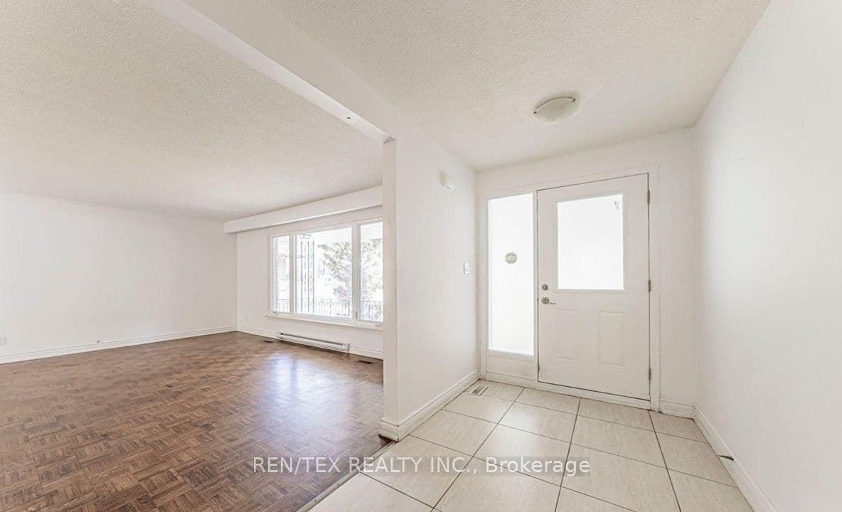 75 Stockdale Crescent, Richmond Hill, ON L4C 3T1