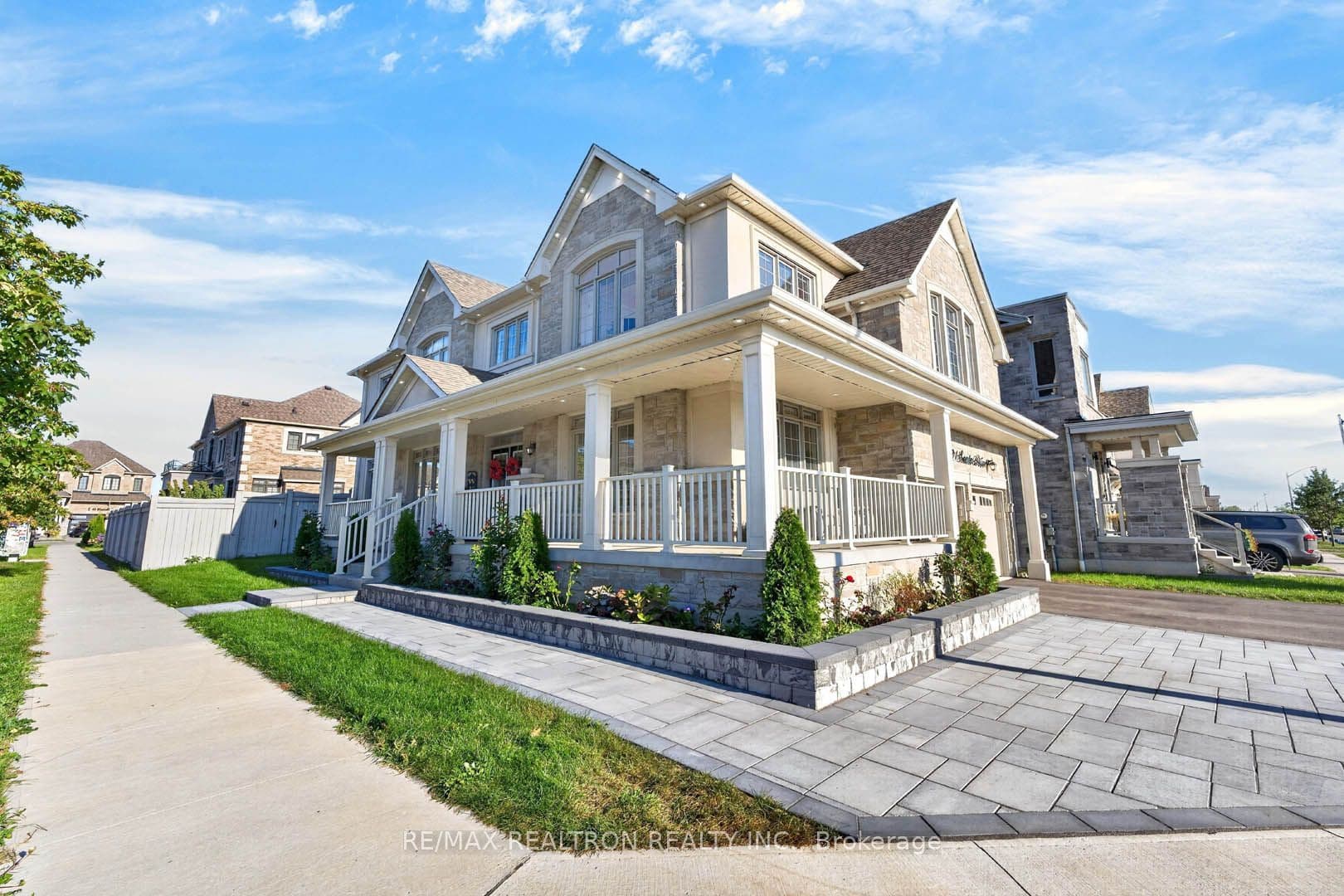 21 Souter Drive, Whitby, ON L1P 0J6