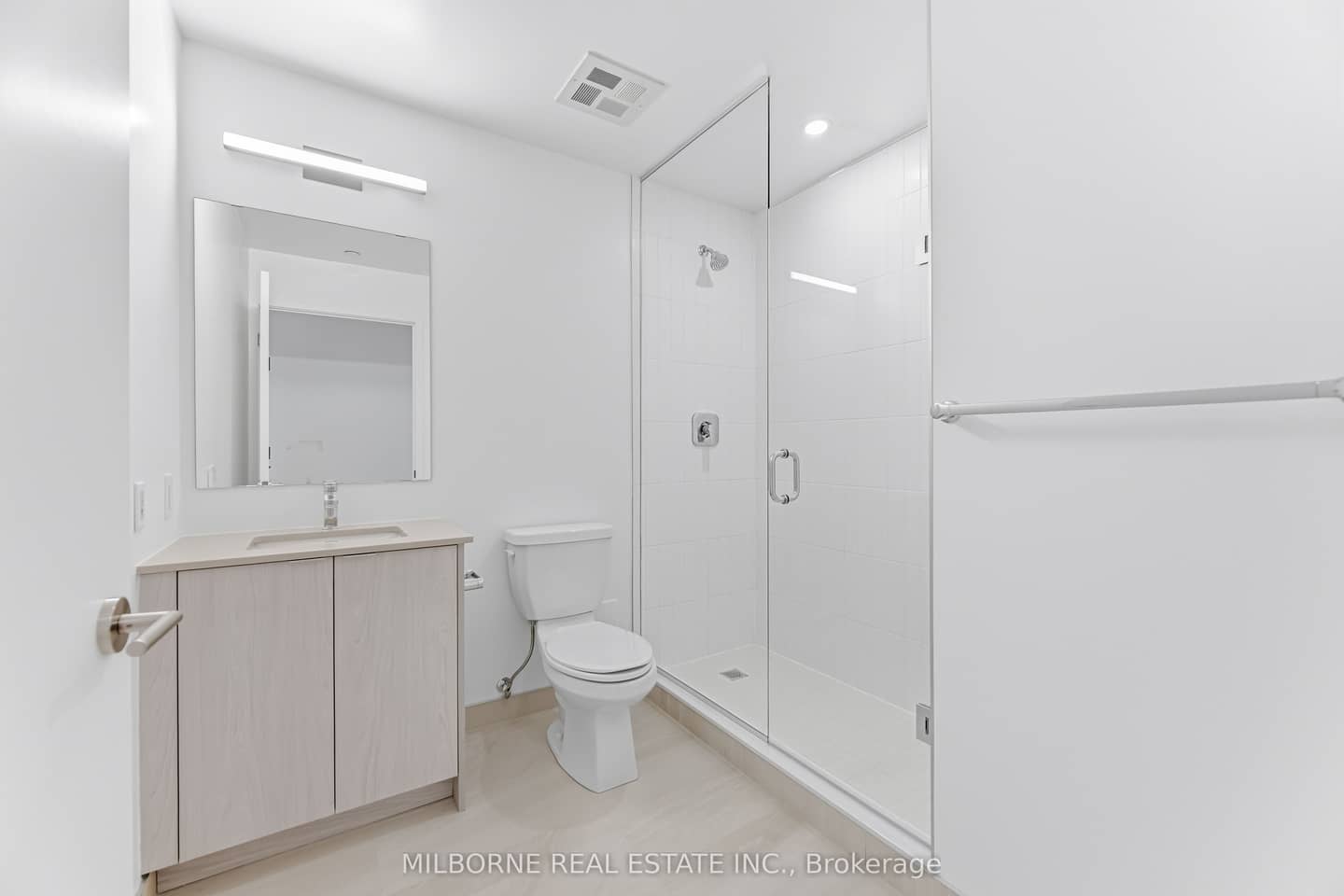 1660 Bloor Street W 510, Toronto, ON M6P 1A8