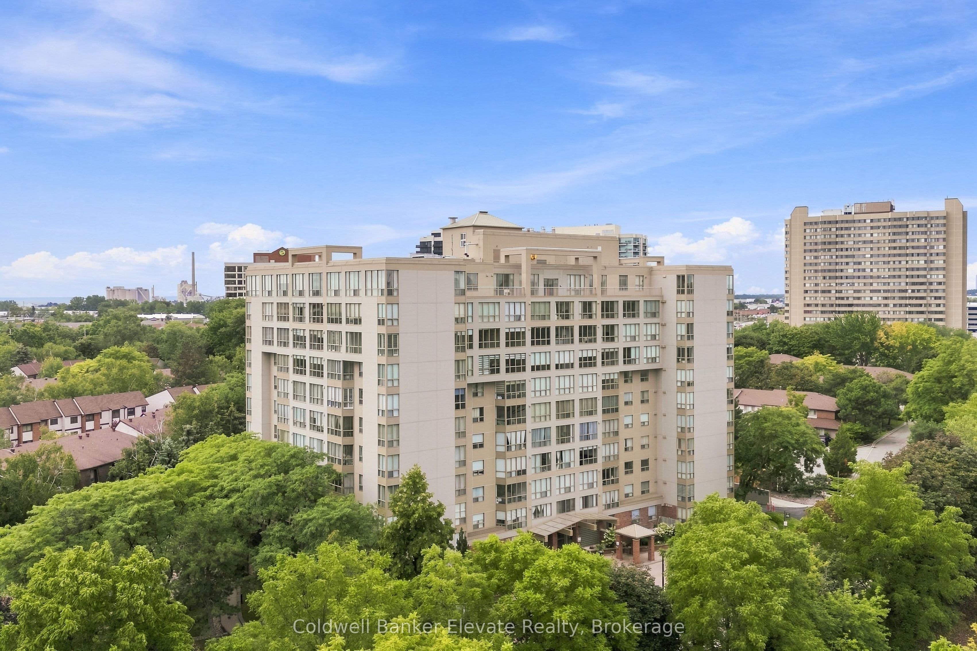1110 Walden Circle 312, Mississauga, ON L5J 4R3