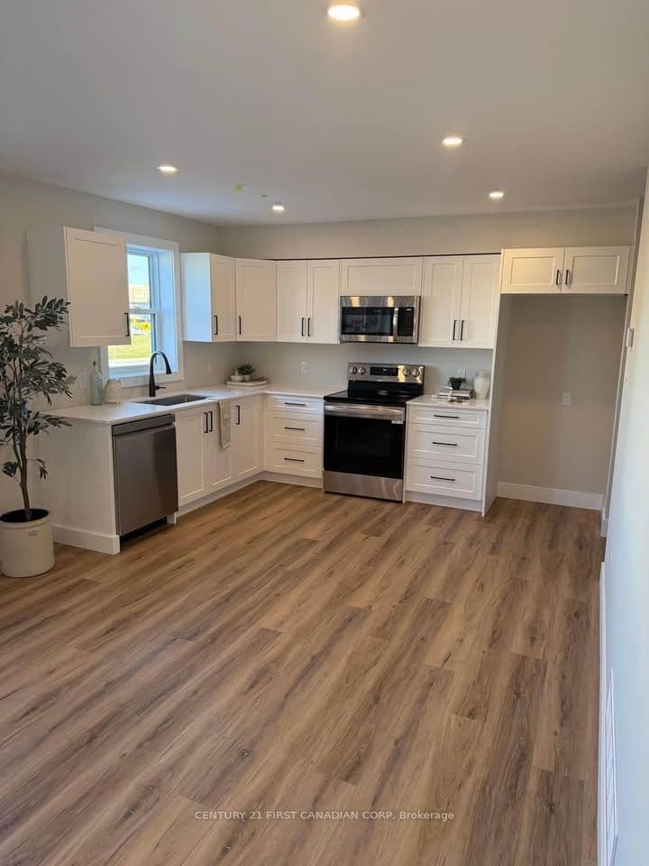 200 Centre Street D, St. Thomas, ON N5R 3A5