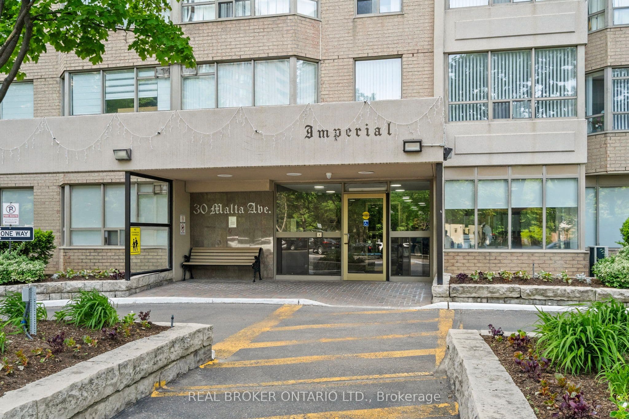 30 Malta Avenue 1603, Brampton, ON L6Y 4S5