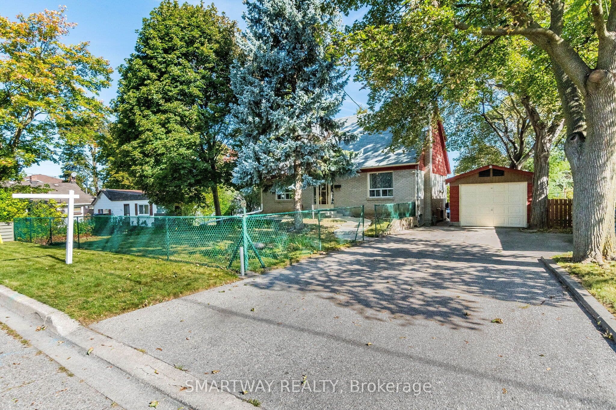 66 Isabella Street, Brampton, ON L6X 1R1