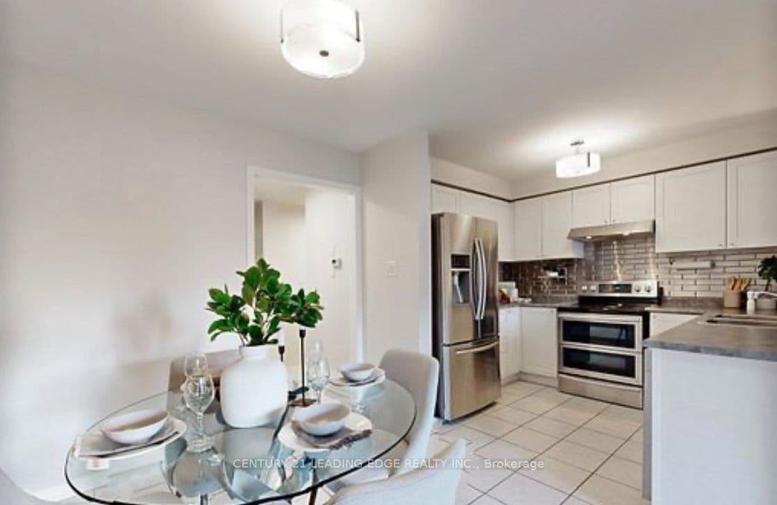 123 Kirkland Place, Whitby, ON L1P 1W8