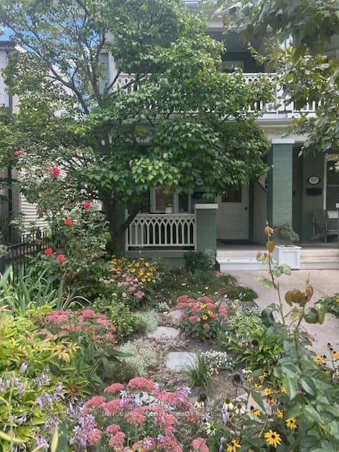 111 Palmerston Avenue, Toronto, ON M6J 2J2