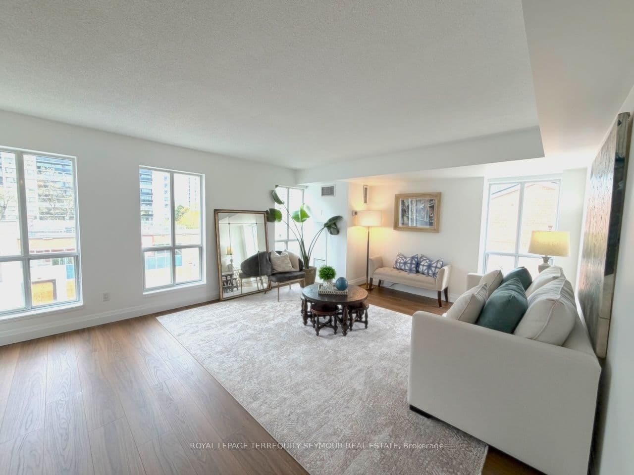 139 Merton Street 448, Toronto, ON M4S 3G7
